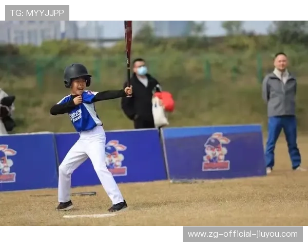 “垒球赛激烈角逐!新都赛场迎来决战时刻”